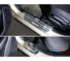 Kia Rio 2011-2014 Накладки внешние и на пластиковые пороги (лист шлифованный надпись KIA) ( компл ) Артикул: KIARIO11-16
